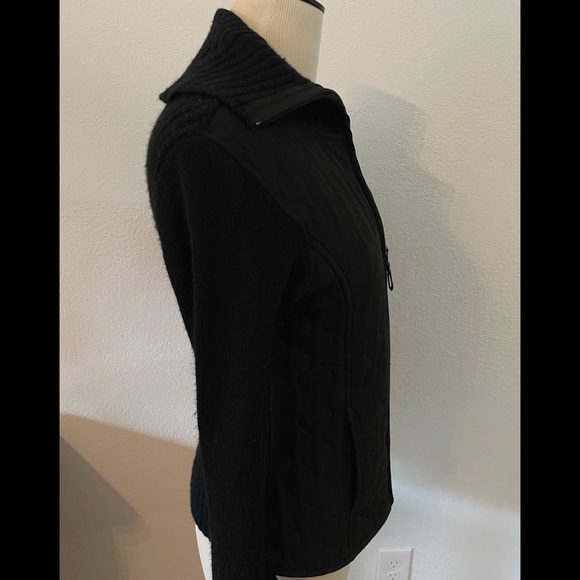 Womens sweater jacket size small - Picture 4 of 7